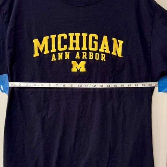 Champion Michigan Wolverines Mens Large T-Shirt Tee Shirt Blue Ann Arbor - Picture 3 of 5